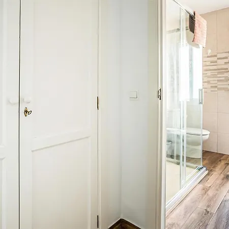 Amazing In With 2 Bedrooms And Wifi *