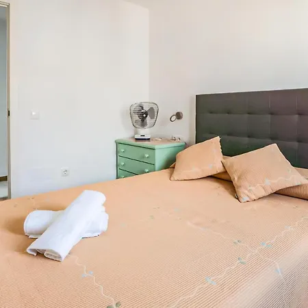 Amazing In With 2 Bedrooms And Wifi